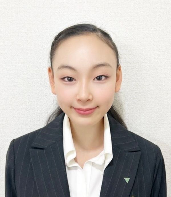 Mayuko Oka (岡 万佑子)