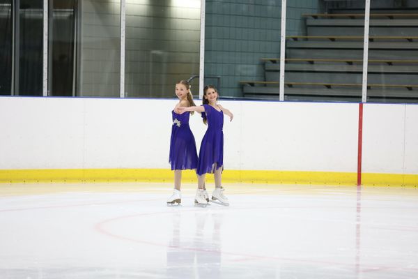 Olivia Olson / Valentina Holman