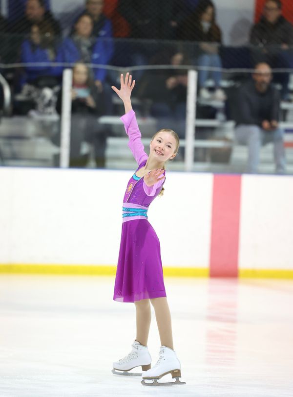 Valentina Holman